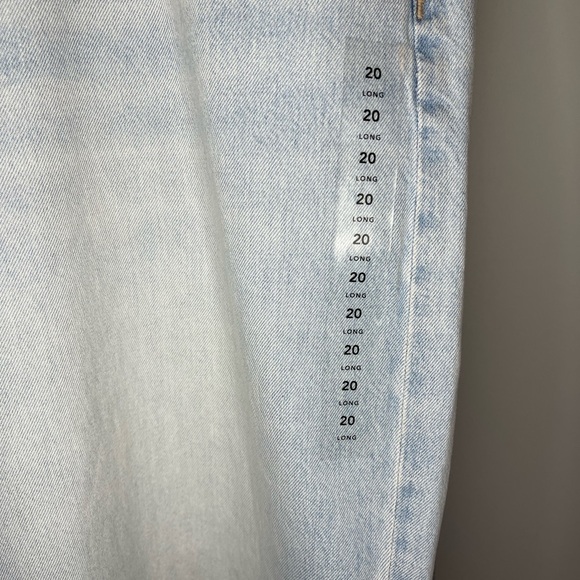 NWT Womens American eagle distressed jeans - Picture 5 of 8